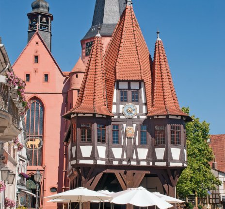 Historisches Rathaus in Michelstadt © mojolo-fotolia.com