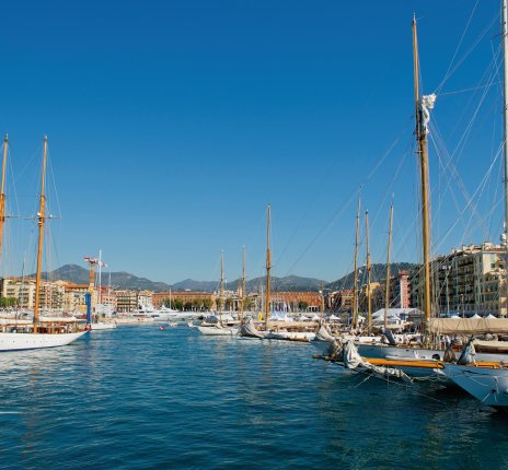 Blick auf den Hafen von Nizza © A.Issock//OTCN