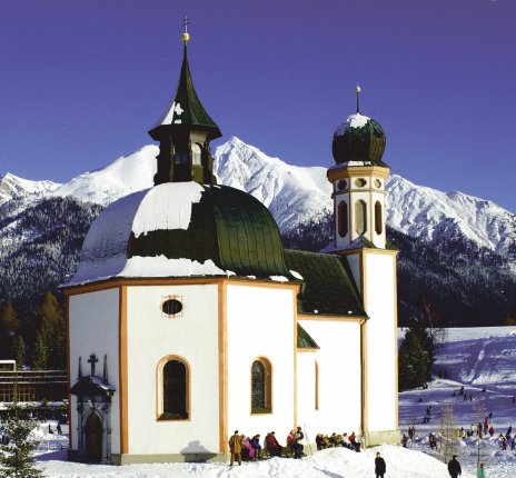 Seefelder Seekirche im Winter © Tourismusverband Seefeld