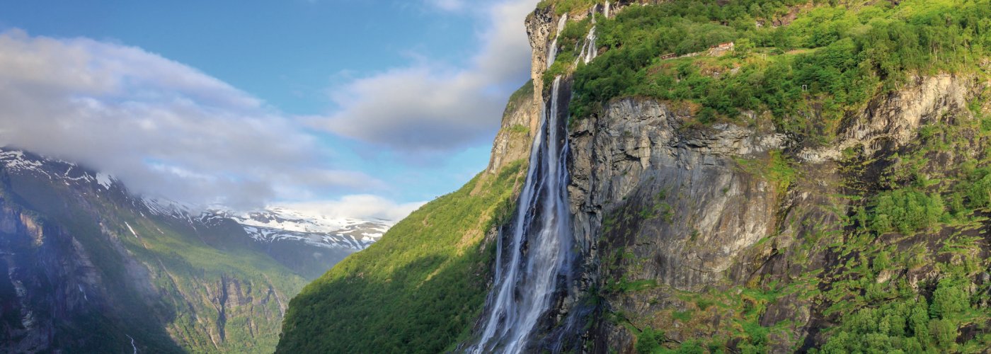 Geirangerfjord mit dem Wasserfall Sieben Schwestern